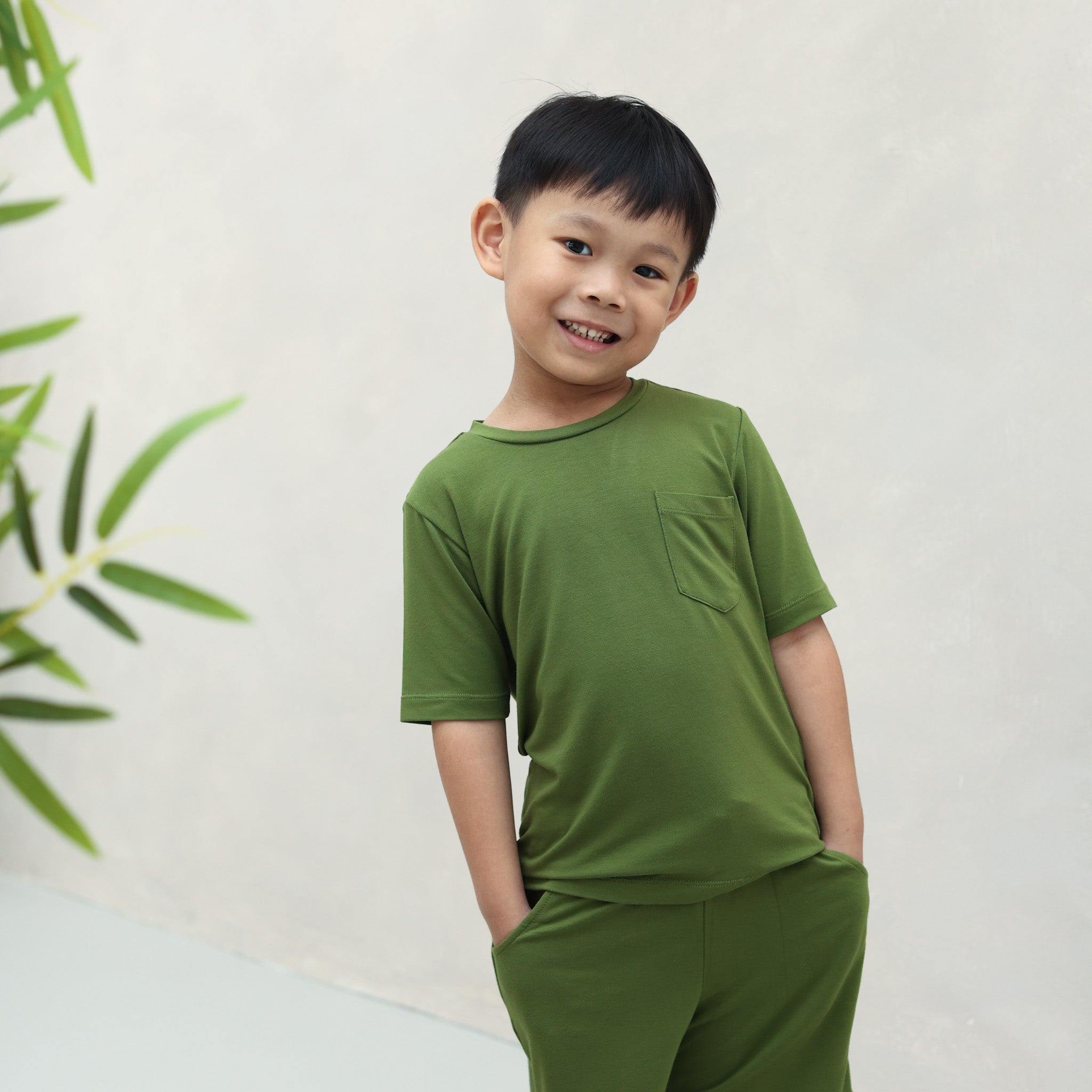 Boy's 2 Piece Shirt and Pants Set